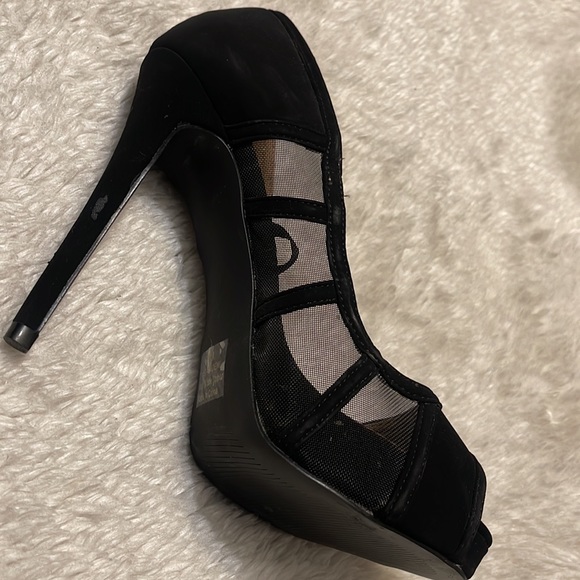 Black Mesh Design Open-Toe Heels